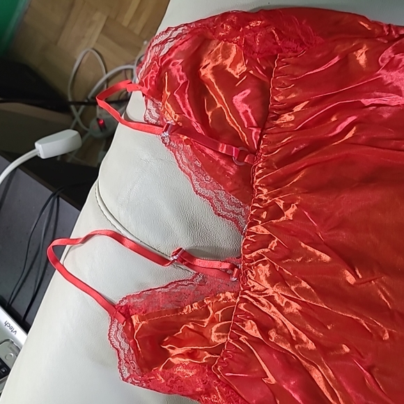 Women's satin Lounge. - Picture 4 of 4